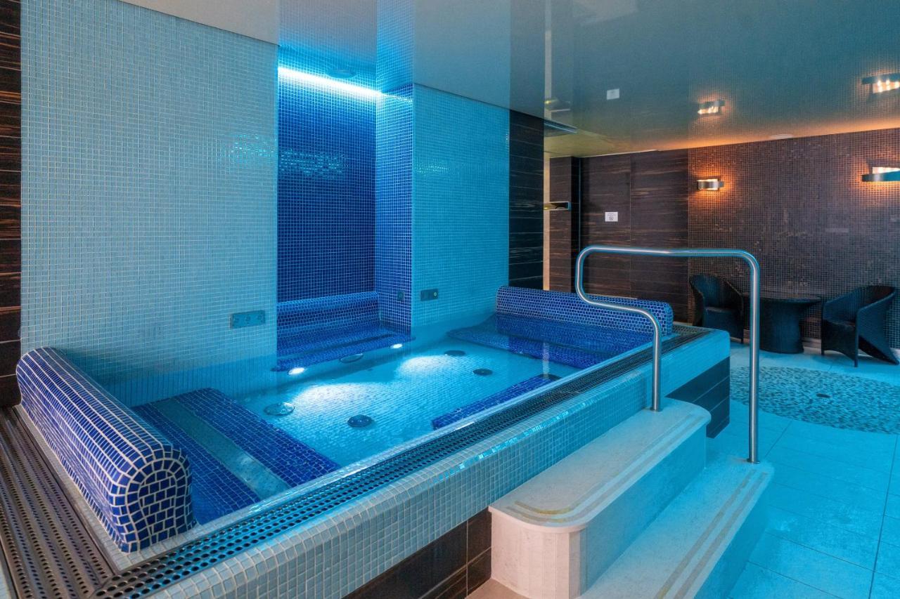 Hotel & Spa Czarny Gron Rzyki Eksteriør bilde