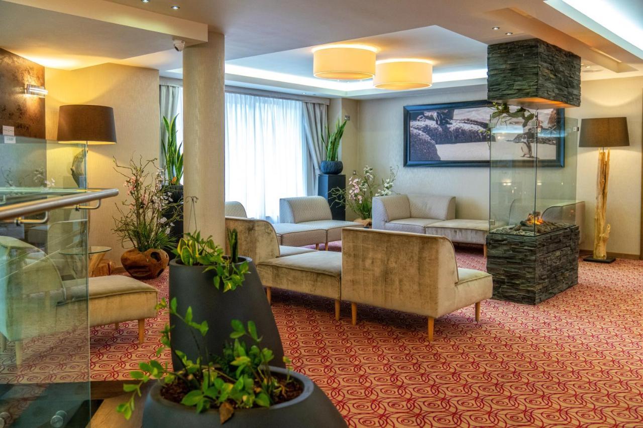 Hotel & Spa Czarny Gron Rzyki Eksteriør bilde