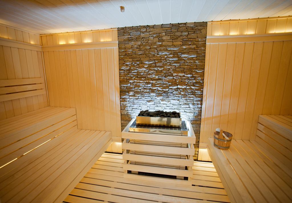 Hotel & Spa Czarny Gron Rzyki Eksteriør bilde