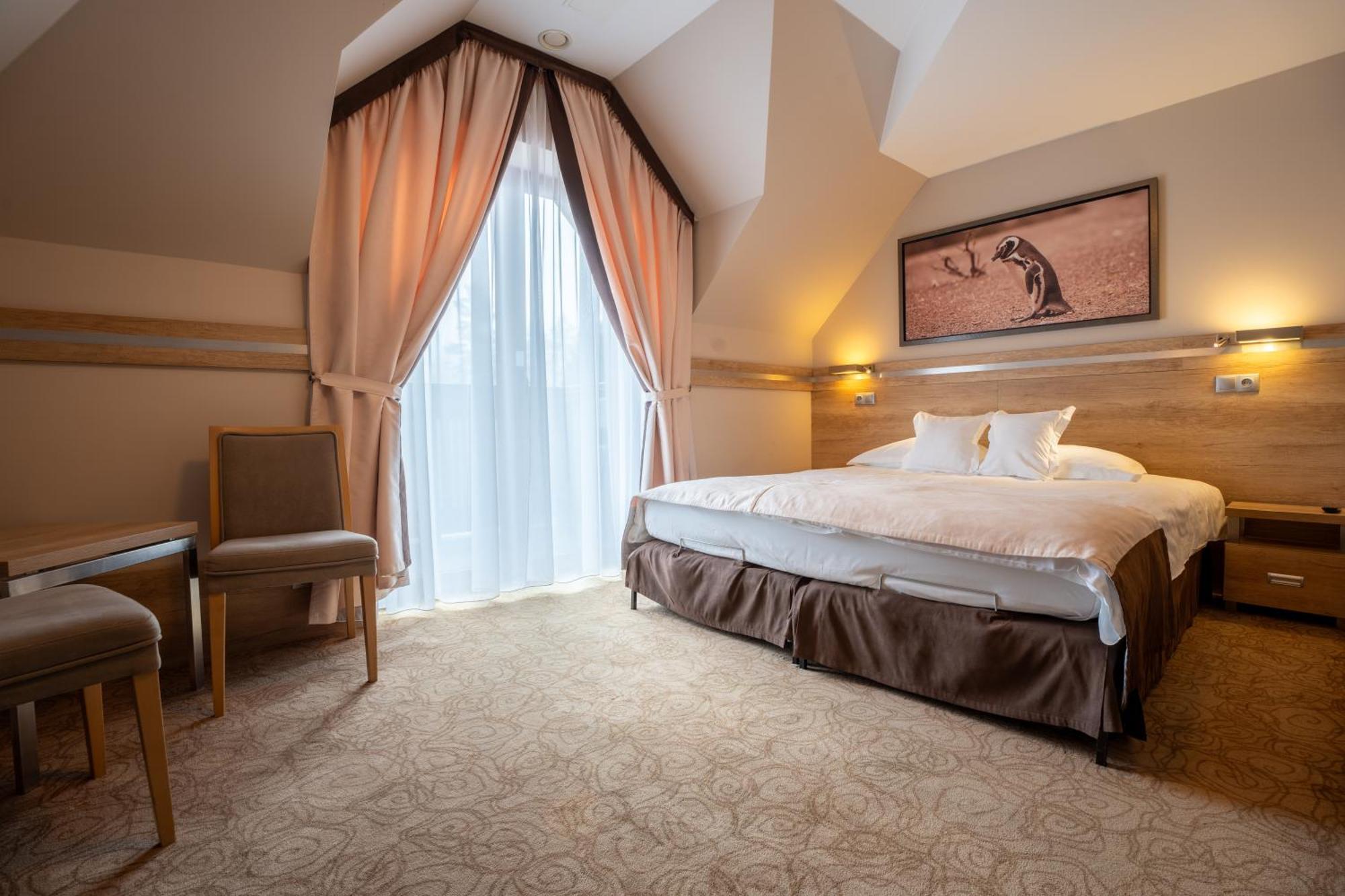 Hotel & Spa Czarny Gron Rzyki Eksteriør bilde