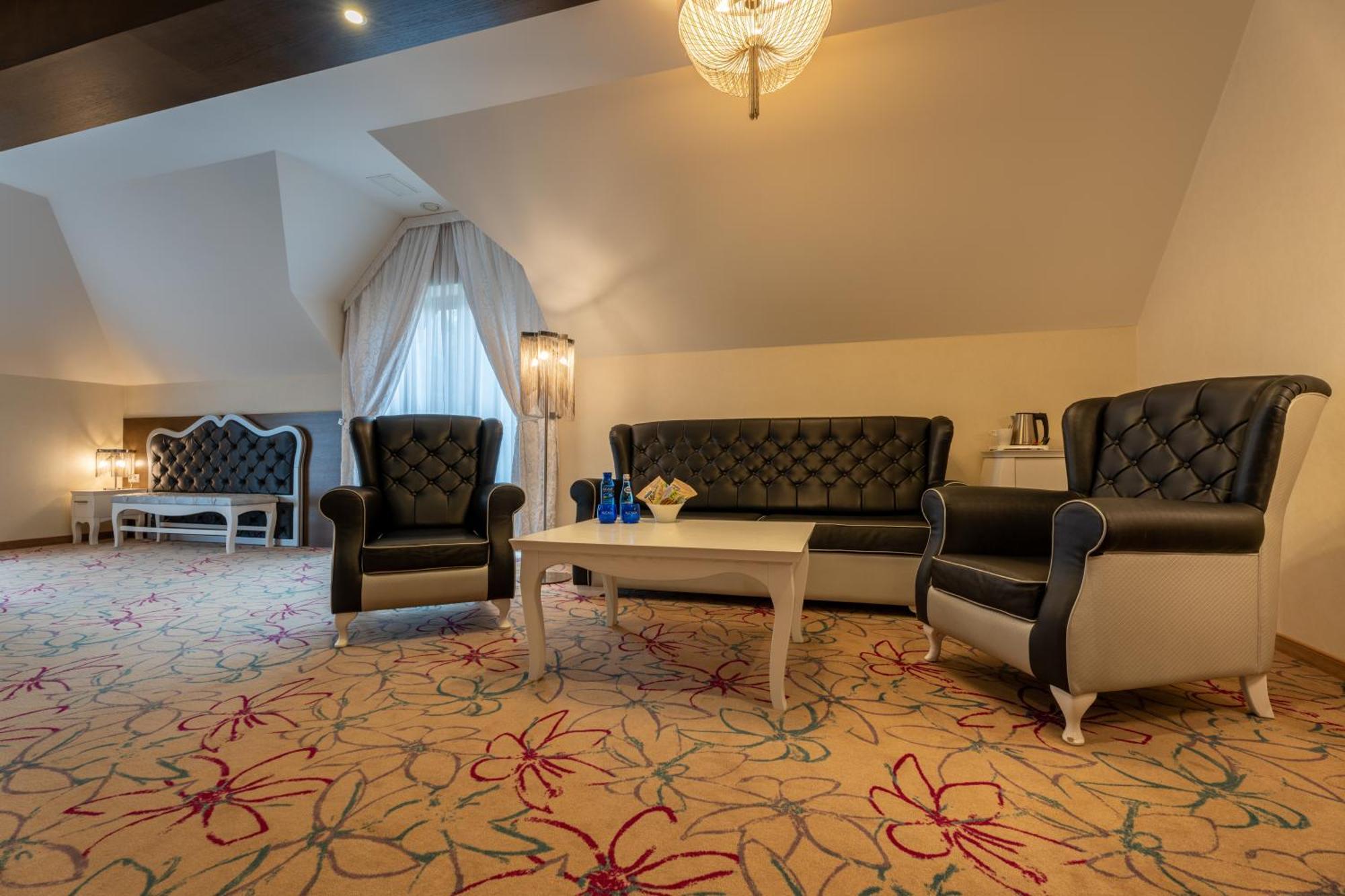 Hotel & Spa Czarny Gron Rzyki Rom bilde